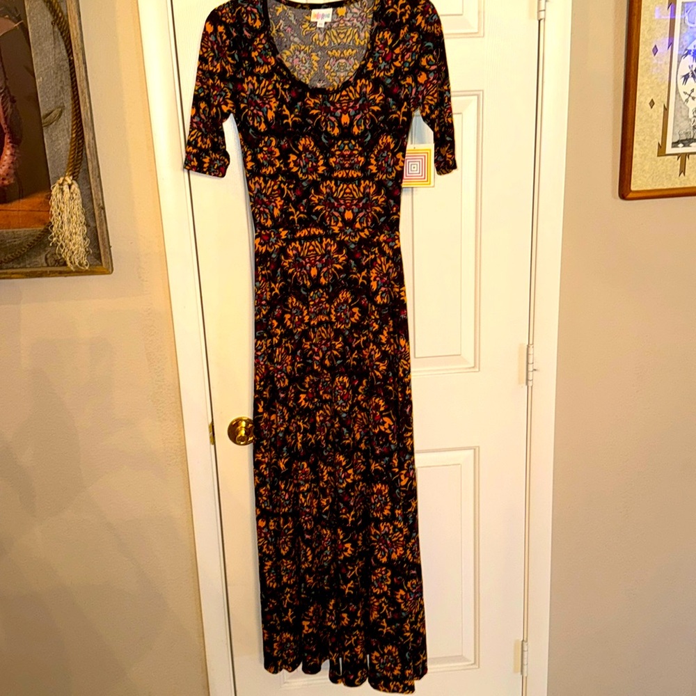 NWT Lularoe Ana XS print on black